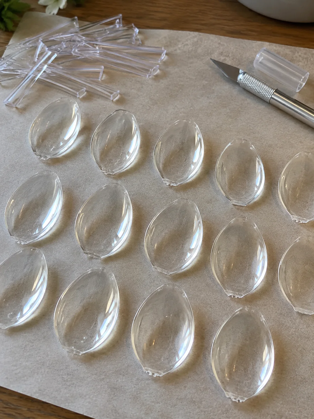 Cooled spoon bowl petals separated from their handles